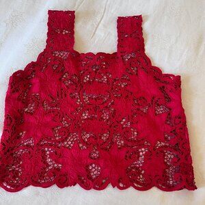 Honey Moon Sleeveless Lace Crop Top